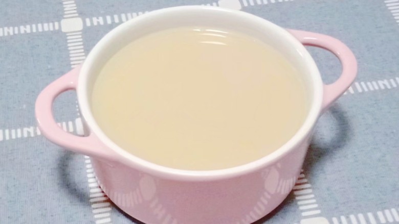 花生红枣豆浆,一道花生红枣豆浆就做好了~