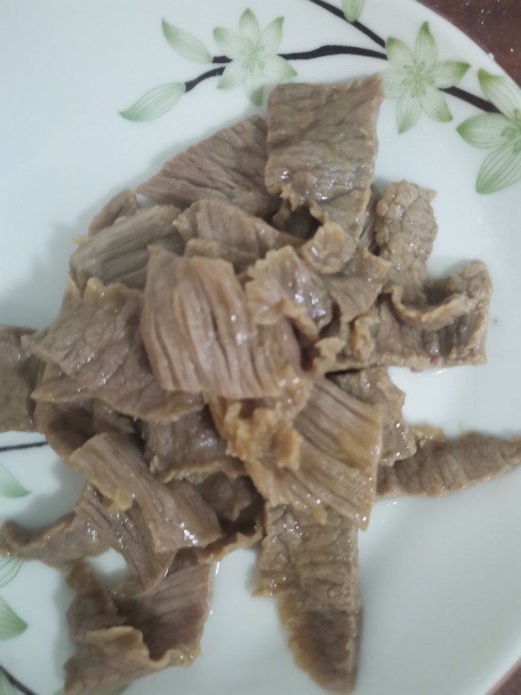 香菜牛肉,控干水份