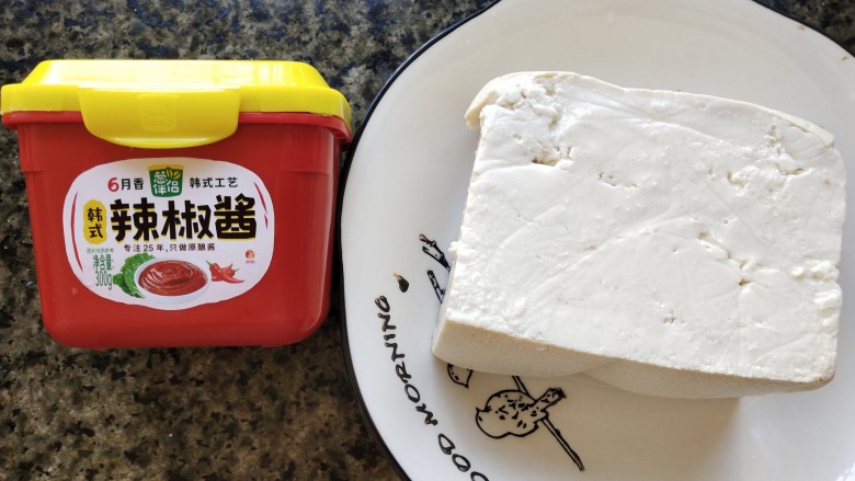 韩式辣酱豆腐,一块豆腐,一勺韩式辣酱,就能做出一道美味的家常菜