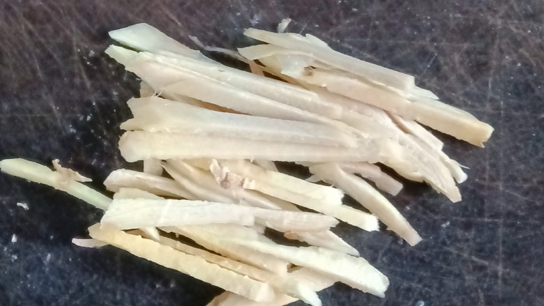 清蒸排骨,<a style='color:red;display:inline-block;' href='/shicai/ 37'>姜</a>去衣切丝
