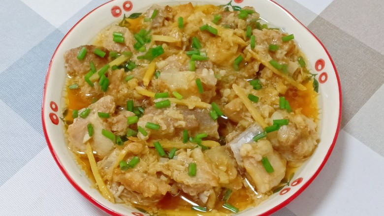清蒸排骨,一道清蒸排骨就做好了~