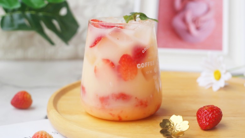 草莓乳酸菌气泡饮,简单快手,