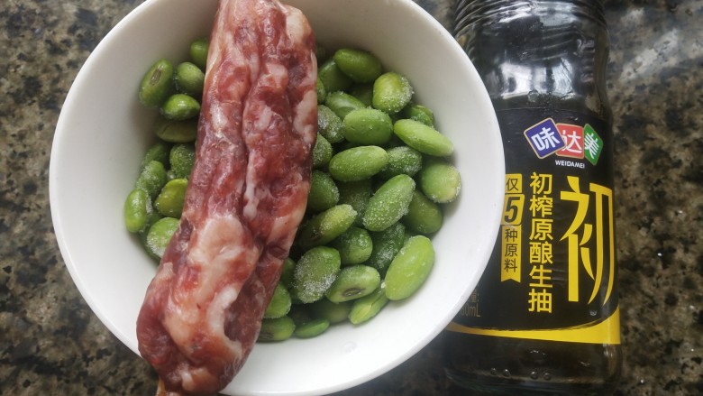 腊肠毛豆,主材料就仨