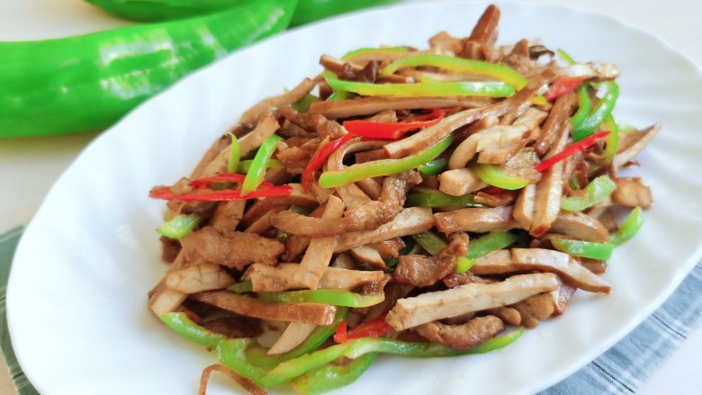 辣椒豆腐干小炒肉,喜欢的收藏试试吧!