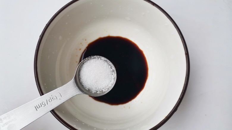 鸡蛋酱拌面,半勺盐,