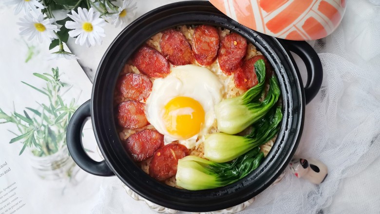 #闹元宵#砂锅腊肠饭,再煮15分钟,