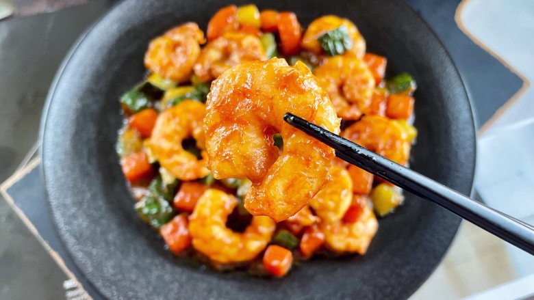 胡萝卜黄瓜炒虾仁,高蛋白低脂肪,减肥的朋友大胆吃,低脂高蛋白