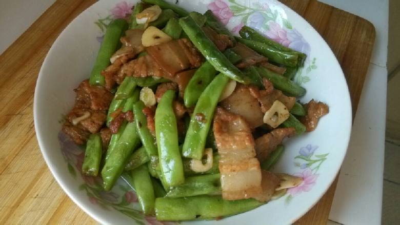 五花肉烧四季豆