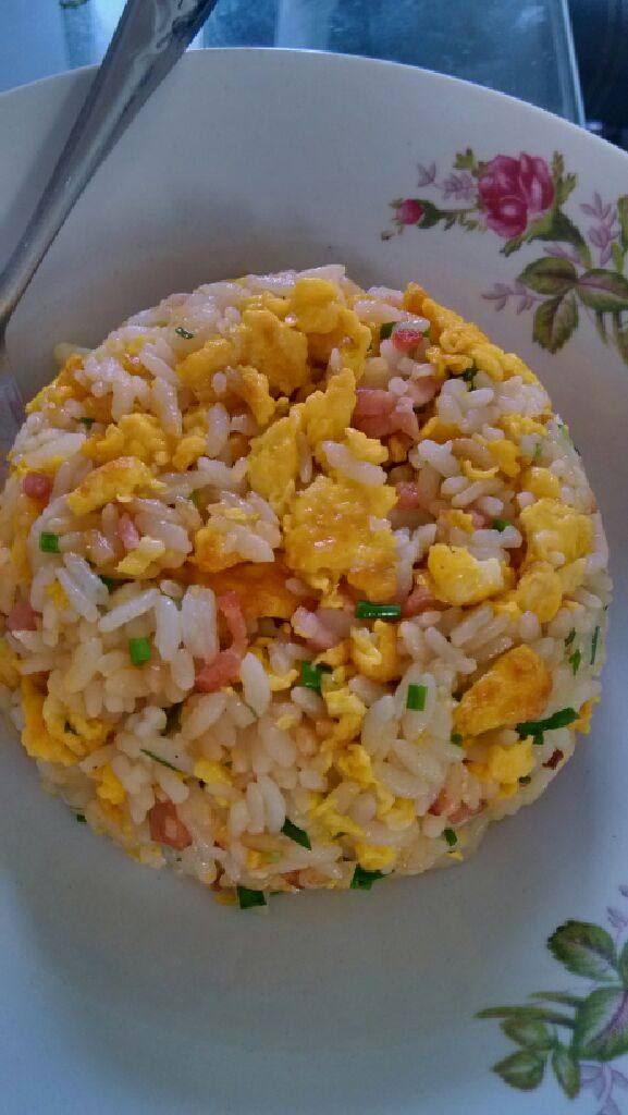香葱培根炒饭