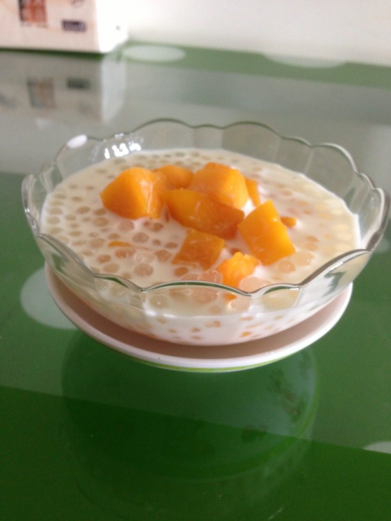 芒果牛奶西米露,温馨提示：做好的芒果西米露放进冰箱冷藏一会味道会更好