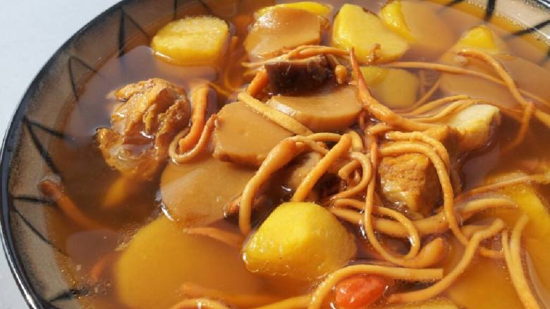 黄金排骨菌汤