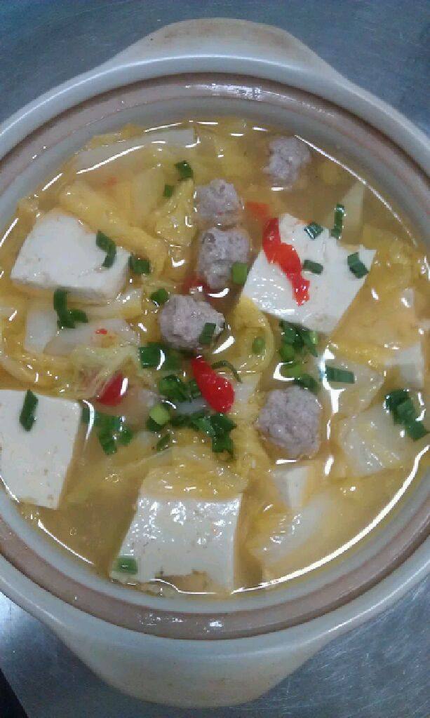 肉丸娃娃菜炖豆腐
