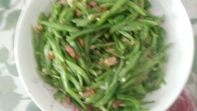 咸肉爆炒四季豆