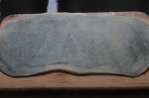 红枣燕麦馅绿茶酥,重新擀成长方形