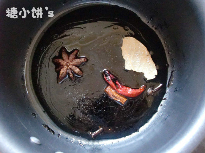可乐卤蛋,加入水