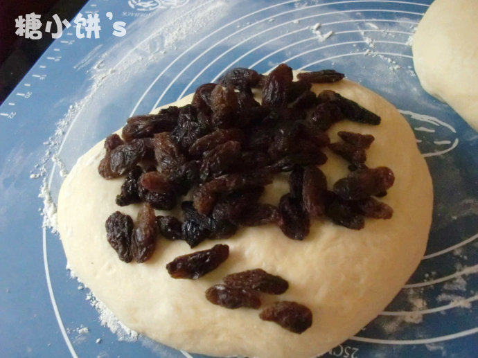 葡萄干吐司,加入葡萄干(一份大约70G)