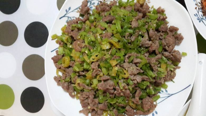 野山椒芹菜牛肉沫