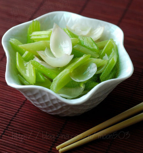 西芹百合