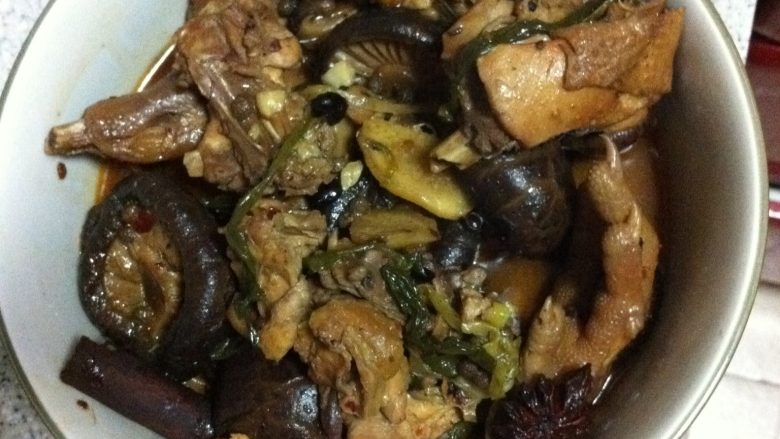 有滋有味的香菇炖鸡