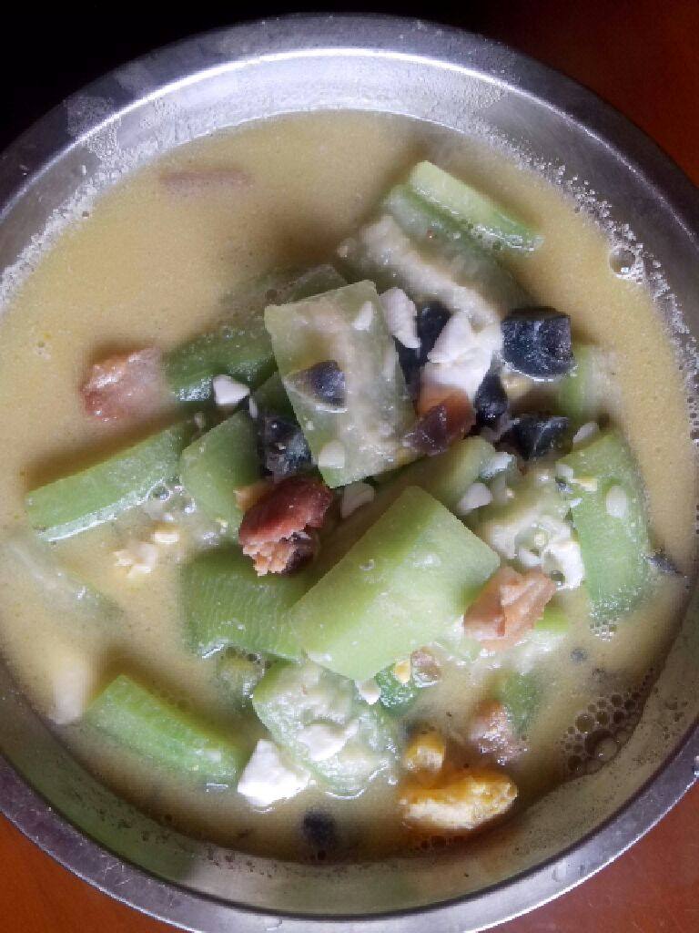 丝瓜咸蛋煲