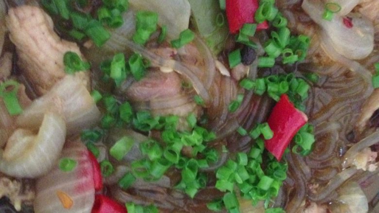 鸡肉炖粉丝