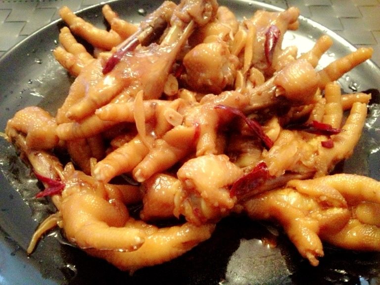 红烧鸡爪