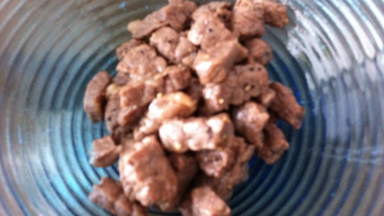 黑椒牛排粒
