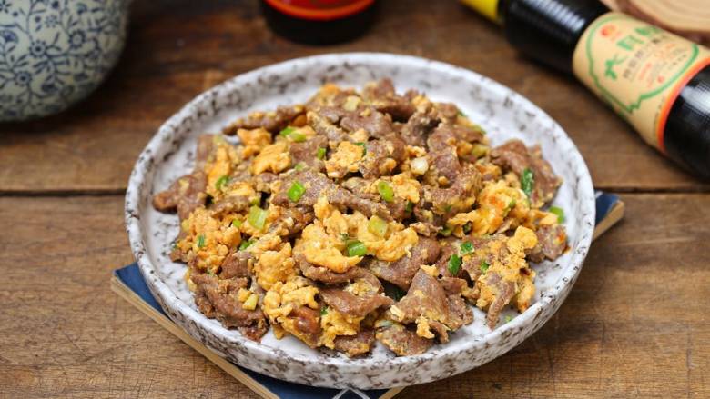 滑蛋牛肉,非常简单厨房小白也能驾驭哟!