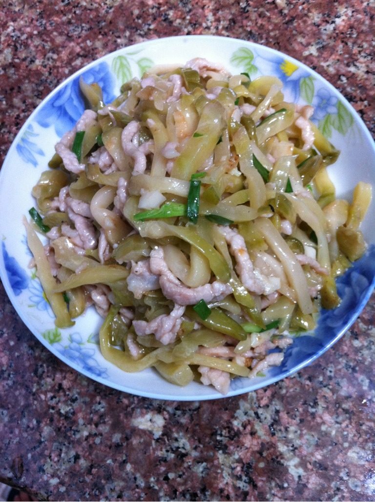 榨菜炒肉丝