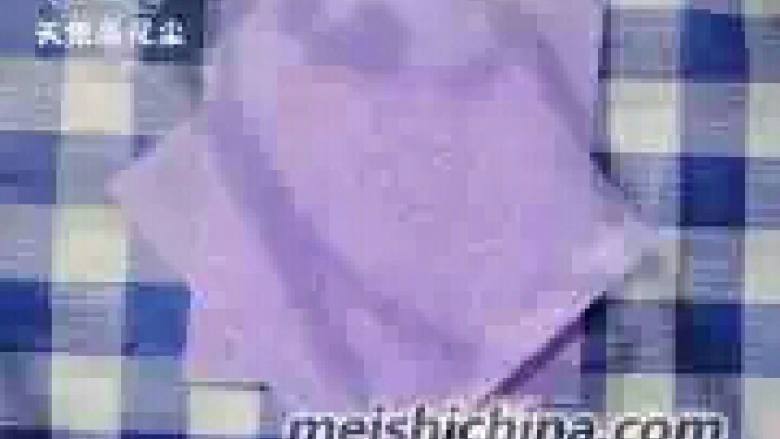 巧克力玫瑰花束,取两张方块交错重叠。