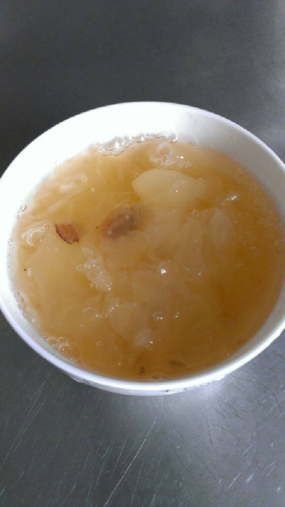 冰糖银耳雪梨,离火直至常温后,冷藏。