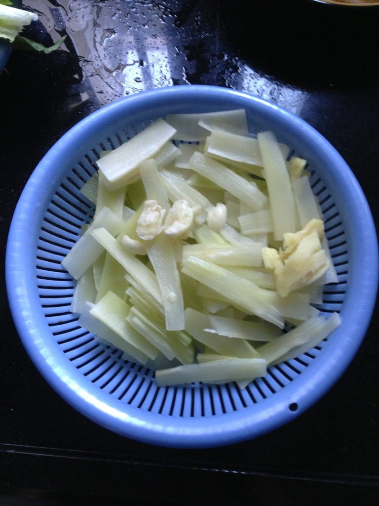 麻辣水煮鱼,<a style='color:red;display:inline-block;' href='/shicai/ 124'>莴笋</a>切片