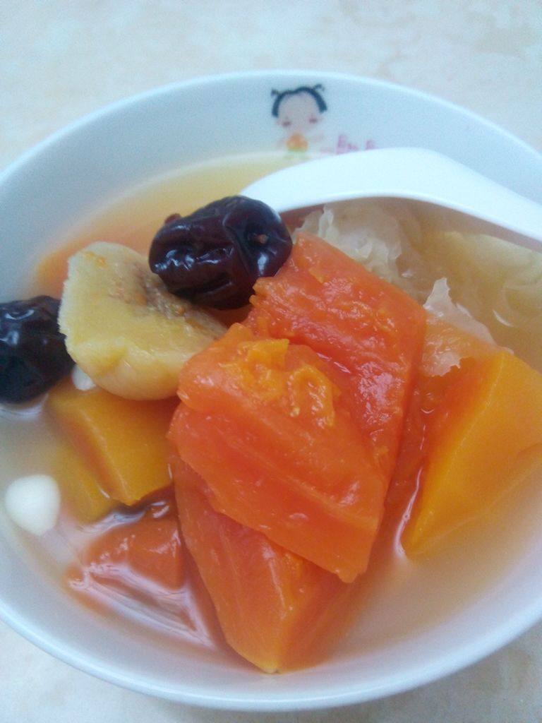 无花果雪耳木瓜汤