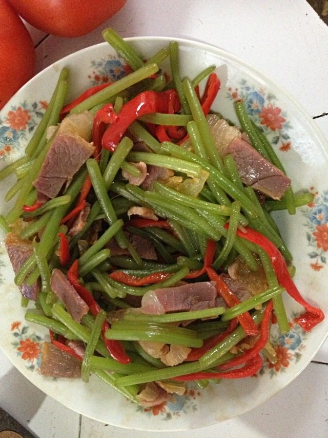 火腿红薯杆