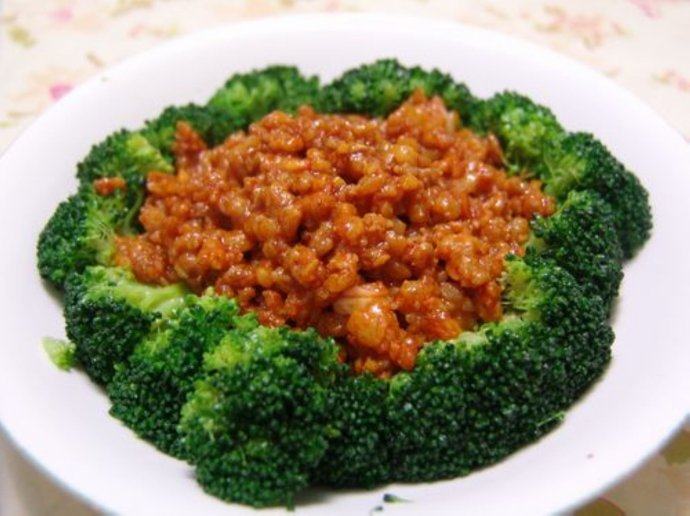 肉酱西兰花