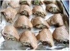 香烤糯米鸡翅包子,放入200度的烤箱中烤40分钟。