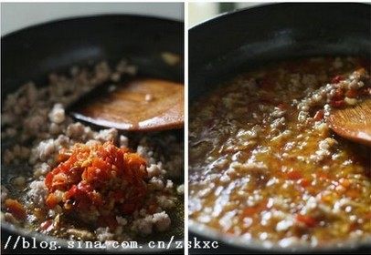 菠菜拖叶子,放<a style='color:red;display:inline-block;' href='/shicai/ 803'>剁椒</a>、<a style='color:red;display:inline-block;' href='/shicai/ 10588'>糖</a>、醋翻炒几下，香气飘出后，加入水淀粉，搅开并起滚，趁热浇在拖叶子上，吃时拌开即可。