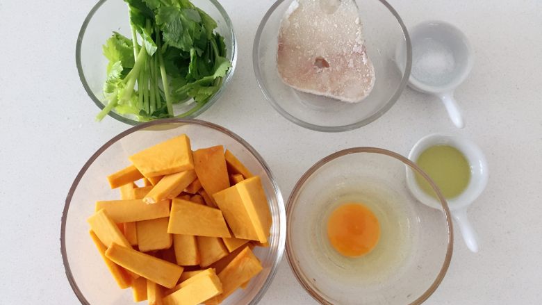 鳕鱼南瓜玛芬-好吃到哭，绵软的口感中多了,准备好食材