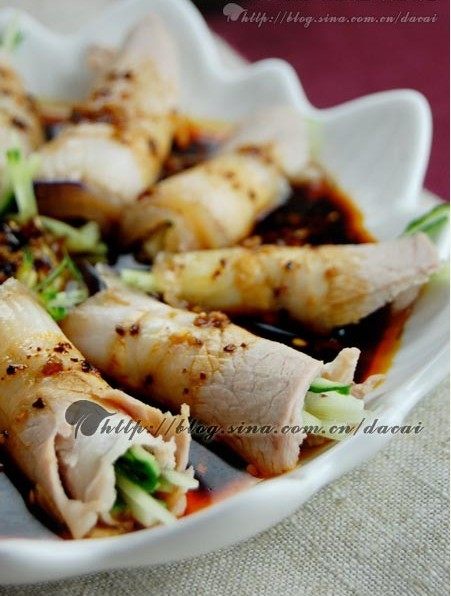 蒜泥白肉卷