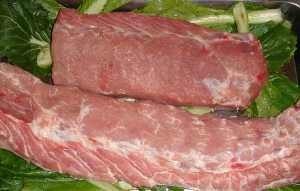 锅巴肉片,<a style='color:red;display:inline-block;' href='/shicai/ 36861'>猪里脊肉</a>去除白筋，顺筋络切成5厘米长2.5厘米宽0.15厘米厚的片，盛入碗内，加湿淀粉，绍酒，盐拌匀，<a style='color:red;display:inline-block;' href='/shicai/ 43'>冬笋</a>切成薄片