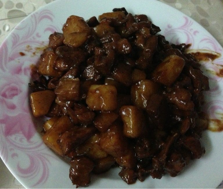 土豆烧鸡