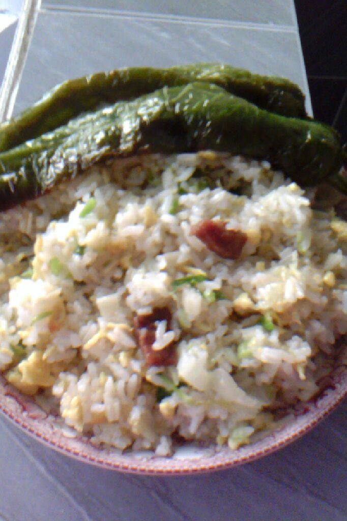 香芹鸡蛋炒饭