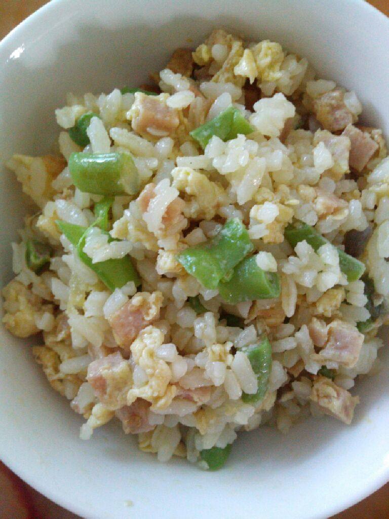 豇豆火腿蛋炒饭