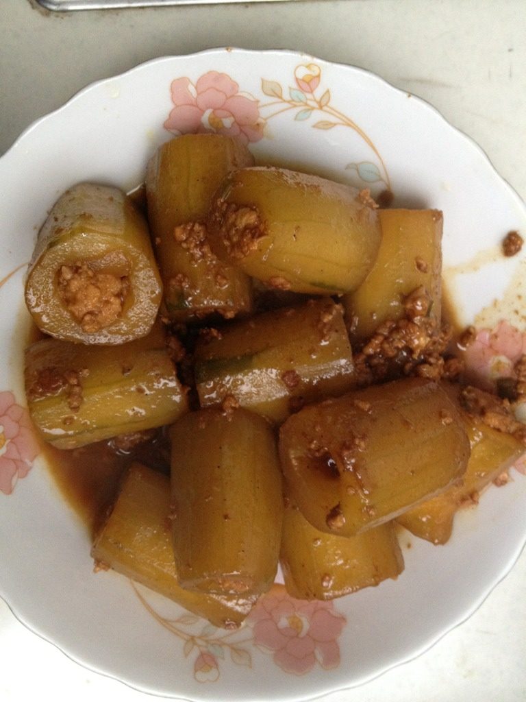 黄瓜揣肉,出锅啦!爱吃肉肉的宝贝荤素都不缺喔