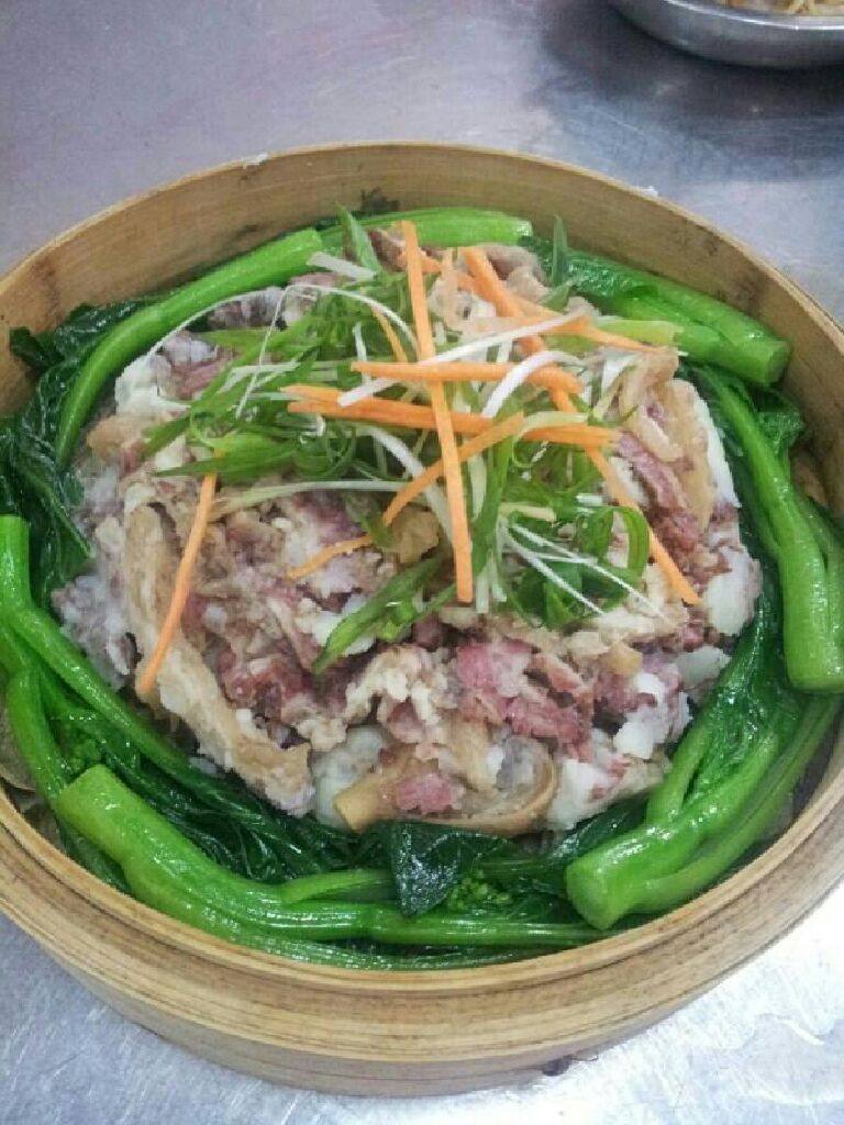 笼仔牛腩
