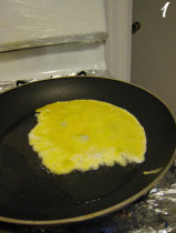 菠萝虾仁什锦炒饭,锅热后炒<a style='color:red;display:inline-block;' href='/shicai/ 9'>鸡蛋</a>