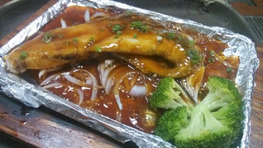铁板烧汁鳕鱼排