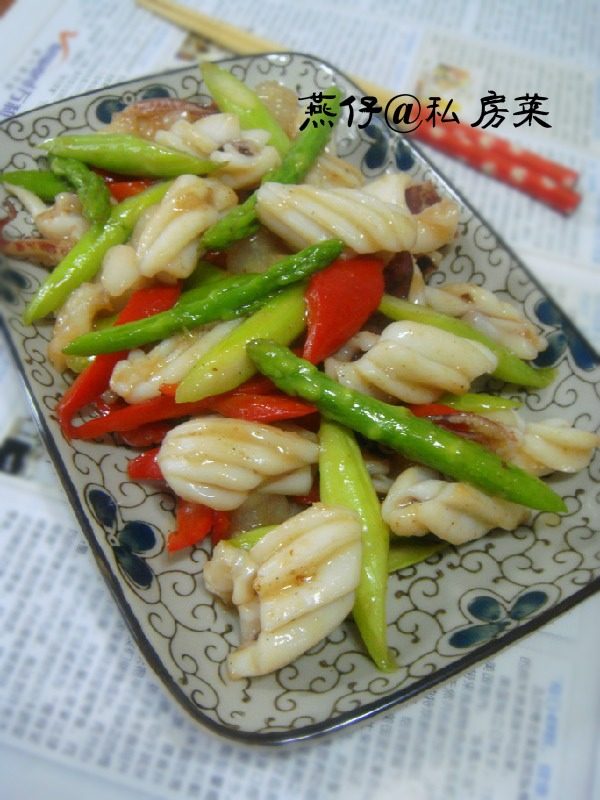 鱿鱼炒芦笋