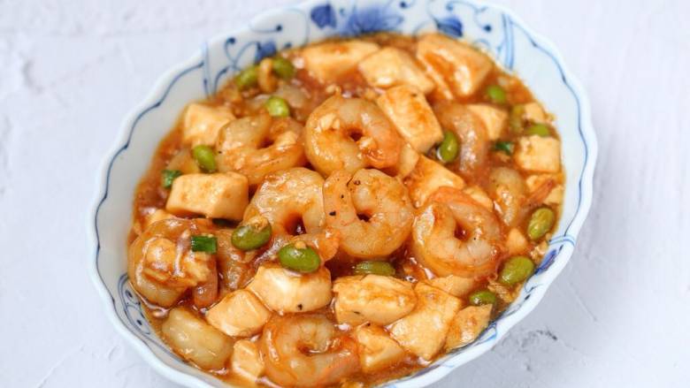 虾仁豆腐煲,营养丰富又下饭的虾仁豆腐煲就做好了!