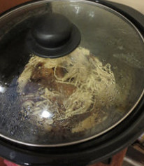 牛腩干丝面,放入牛腩锅中，炖到萝卜软
